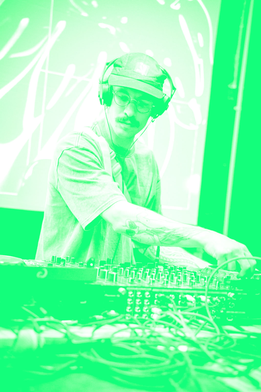 DJ set 100% électro - Halle Bernier